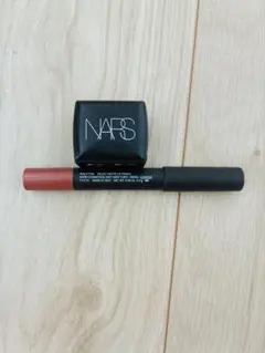 NARS ベルベットマットリップペンシル WALKYRIE & 専用シャープナーのサムネイル