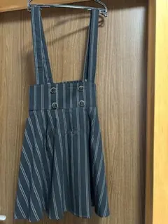 サロペット　スカート