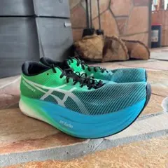 【極美品・最安値低走行】asicsSPEED SKYPARIS 26.5 2025年最新】METASPEED SKY PARIS 26の人気アイテム - メルカリ