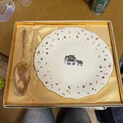 ナルミ　ボーンチャイナ　サーバー付きケーキセット