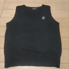 COMME CA ISM 黒 Vネックベスト 120A