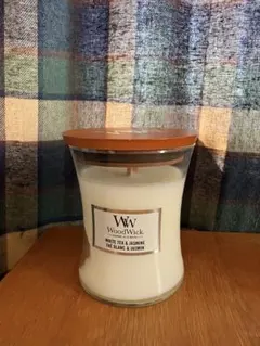 WoodWick ホワイトティー＆ジャスミン