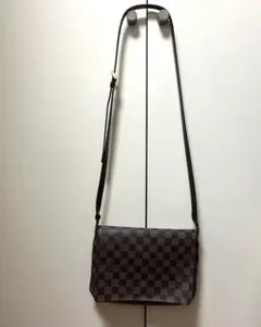 Item thumbnail for item be92aab4-ded4-45fe-ba96-379e38392e60