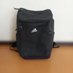 adidas 黒 リュック・バックパック