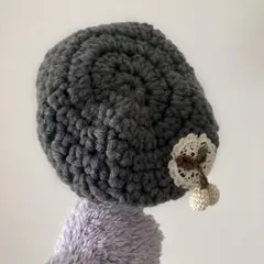 グレー 編み物 ベレー帽 フラワー装飾