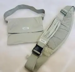 コニーの安心ヒップシート　グリーンティー 収納ポーチ付　抱っこひも