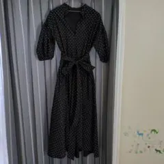 黒ドット柄ロングシャツワンピース