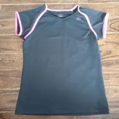 トレーニングシャツ