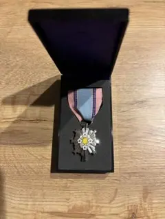 2025年最新】防衛功労章の人気アイテム - メルカリ