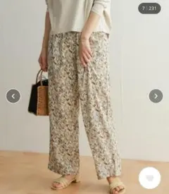 美品　DOORS フラワープリントイージーパンツ　アイボリー