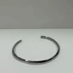 シルバー バングル