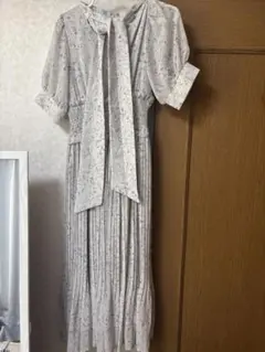 An MILLE 花柄ロングワンピース