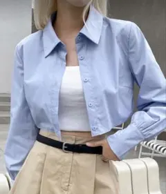 SHEIN クロップトップシャツ