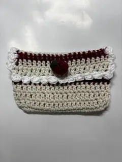 ＊ハンドメイド＊いちごのケーキ風ミニポーチ＊かぎ針編み＊