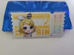プロセカ　鏡音リン ローソンコラボ　アクリルバッジ　プロジェクトセカイ