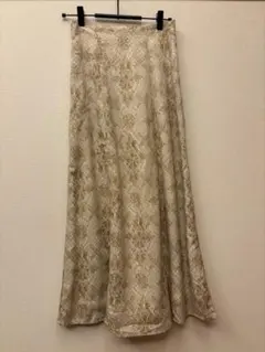 新品　リリーブラウン　ロングスカートのサムネイル