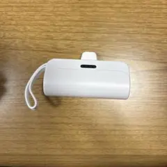ホワイト モバイルバッテリー USB lightning type-Cのサムネイル
