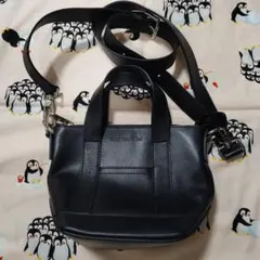 お盆限定お値下げ⭐️marimekko レザー ショルダーバッグ ブラック お盆限定お値下げ⭐️marimekko レザー ショルダーバッグ ブラック