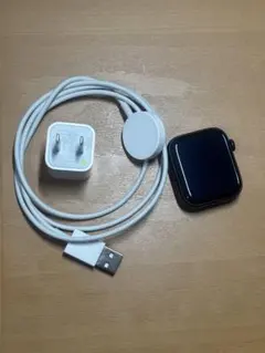 Apple WatchSE3 本体 充電器付き