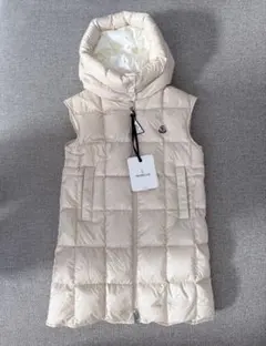 MONCLER ベージュ キッズ　フード付きダウンベスト