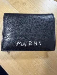 MARNI 二つ折り財布 ブラックレザーのサムネイル