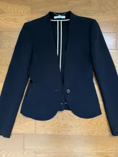 未使用級　ベイジ シンディー　ノーカラーカラー ジャケット 紺 M 近年 2025年最新】BEIGE, レディース ノーカラージャケットの人気アイテム