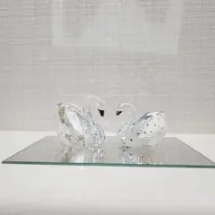 【専用ミラー台座付き】Swarovski ラブスワン 2体セット【専用箱入】のサムネイル