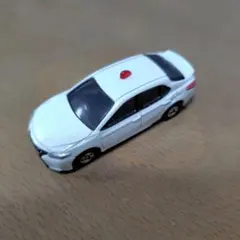 【トミカ12】トヨタ　カムリ　覆面パトカー