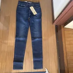 Levi's 311 Shaping Skinny ダークブルー