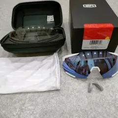 100% Racetrap HiPER Blue ミラーレンズ サングラスのサムネイル