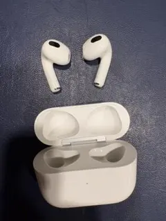 AirPods 第3世代 ジャンク ペアリング不可 ケース・左右イヤホン付きのサムネイル