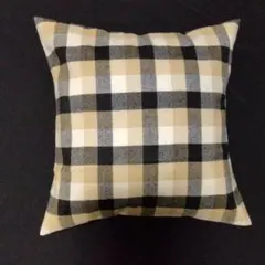 新品ハンドメイドクッションカバー　ウール混厚手生地　チェック柄　１枚