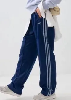 adidas クラシック トラックパンツ ベッケンバウアー ネイビー