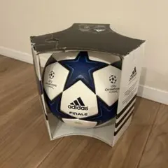 ボルヴィック特製 ジダン・サイン入りサッカーボール - メルカリ