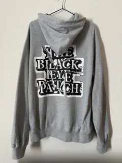 THE BLACK EYE PATCH グレー フーディ