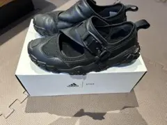 P*A様 adidas HYKE ブラック スニーカー