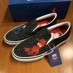 Vans スリッポン 黒地 青赤キャラクター クルックド - メルカリ