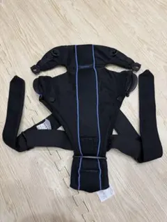 BABYBJÖRN 抱っこ紐 ブラック メッシュ　キャリア