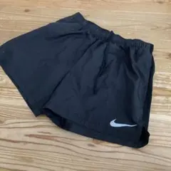 Nike Dri-FIT ブラックショートパンツ