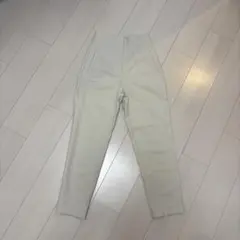ZARA クリーム色 スラックス XS デート　女子会　オフィスカジュアル