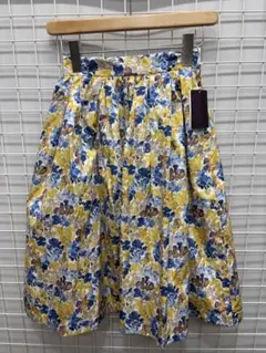 新品Te chichi 花柄スカート　S 2606-348のサムネイル