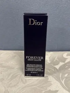 新品　Dior ディオールスキン フォーエヴァー フルイド　グロウ　0W 19