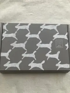 ミナペルホネン lakeプレート run run runピンクのサムネイル