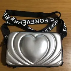 ショルダーバック　ハート　ショルダーヒモ付き