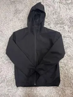 黒　フード付きナイロンジャケット