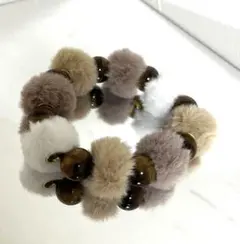 最初日タイガーアイと可愛いもふもふブレスレット