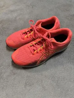 asics ランニングシューズ ピンク