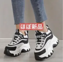 さらにお値下げ！！厚底スニーカー ブラック/ホワイト 23cm