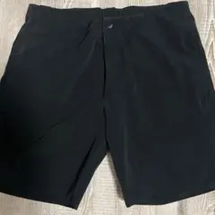 DESCENTE ALLTERAIN ブラック ショートパンツ ボタン付きのサムネイル