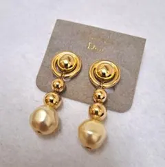 【美品】 Diorクリスチャンディオール　イヤリングフェイクパール　刻印